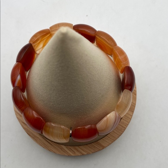 Hand Crafted Opaque Carnelian Cabochon Stretch Bangle Bracelet M/L - Picture 5 of 9
